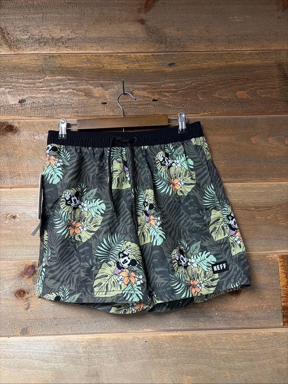 NEW Neff Disney Mickey Mouse Floral Swim Board Mickey Shorts Men's S Resort Trip